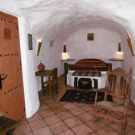 Гостевой дом Cuevas Andalucia Баса Экстерьер фото