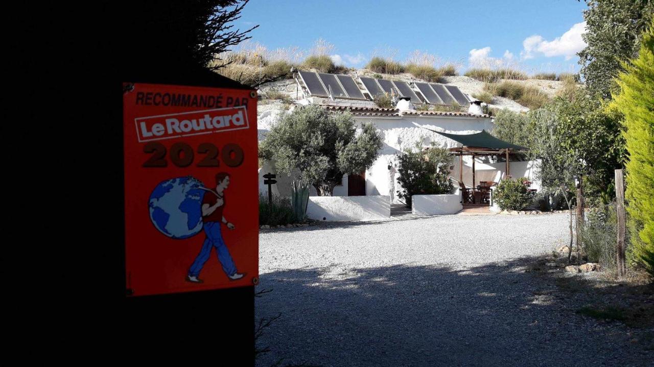 Гостевой дом Cuevas Andalucia Баса Экстерьер фото