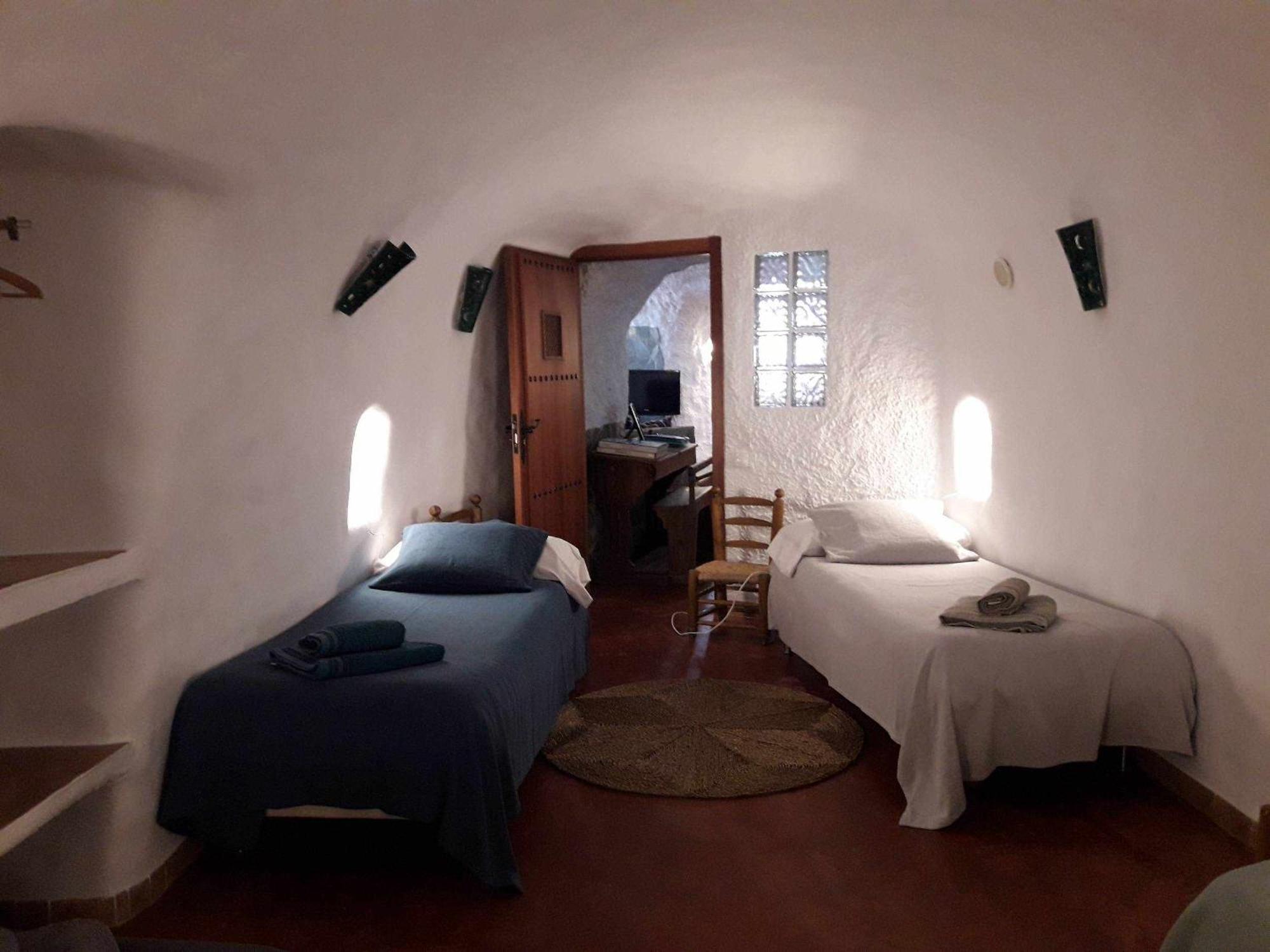 Гостевой дом Cuevas Andalucia Баса Экстерьер фото